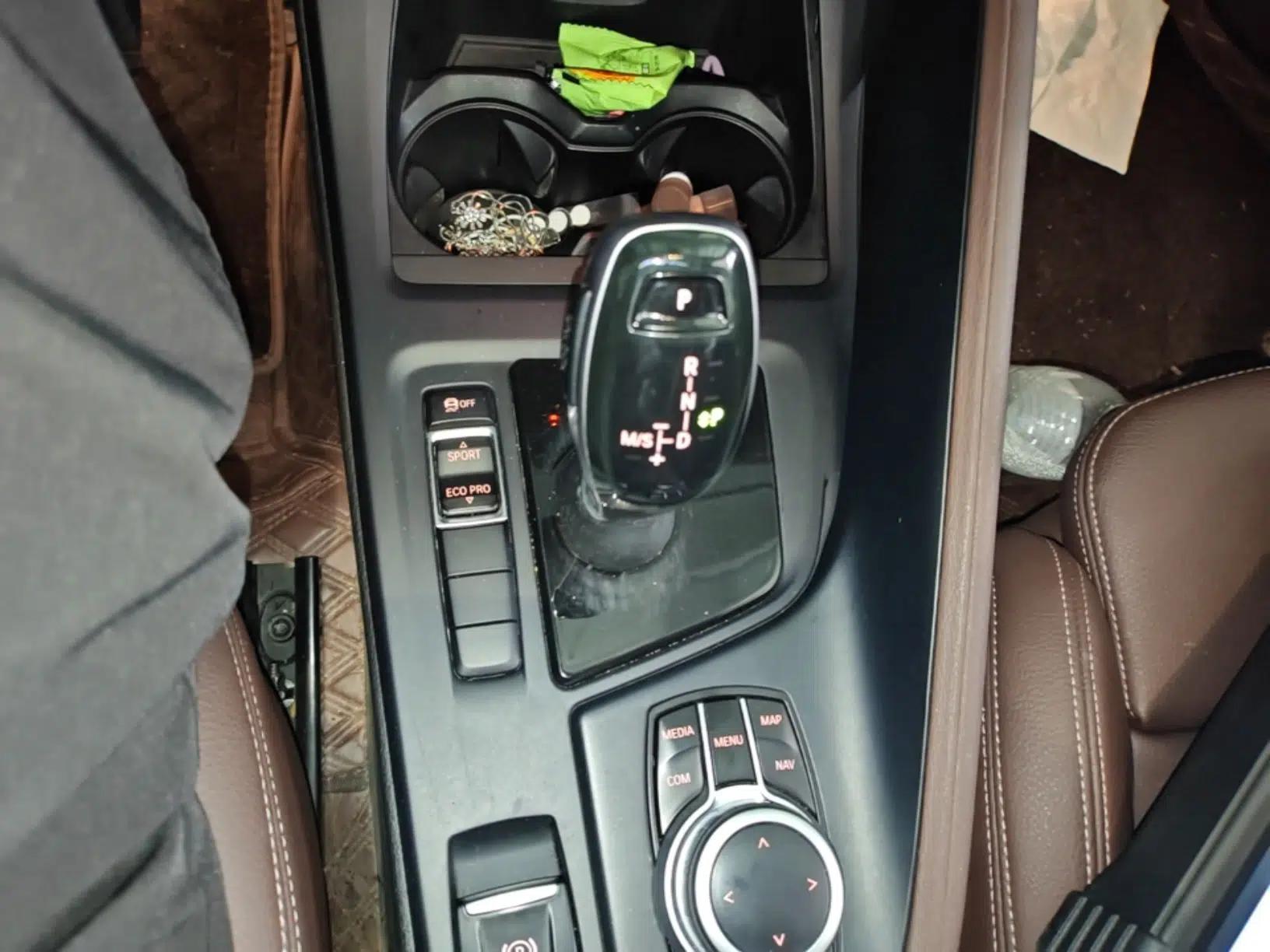 BMW X1 2020 sDrive25Li Leading Model — миниатюра 16