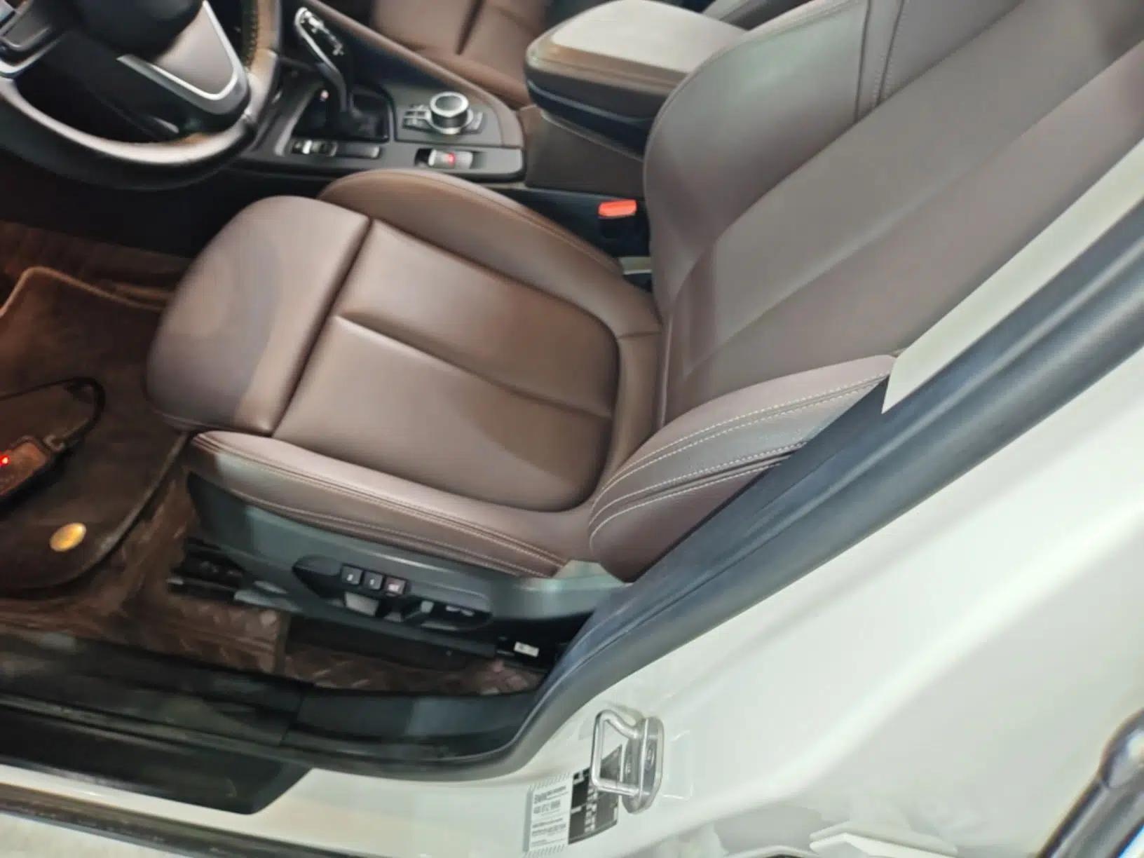 BMW X1 2020 sDrive25Li Leading Model — миниатюра 17