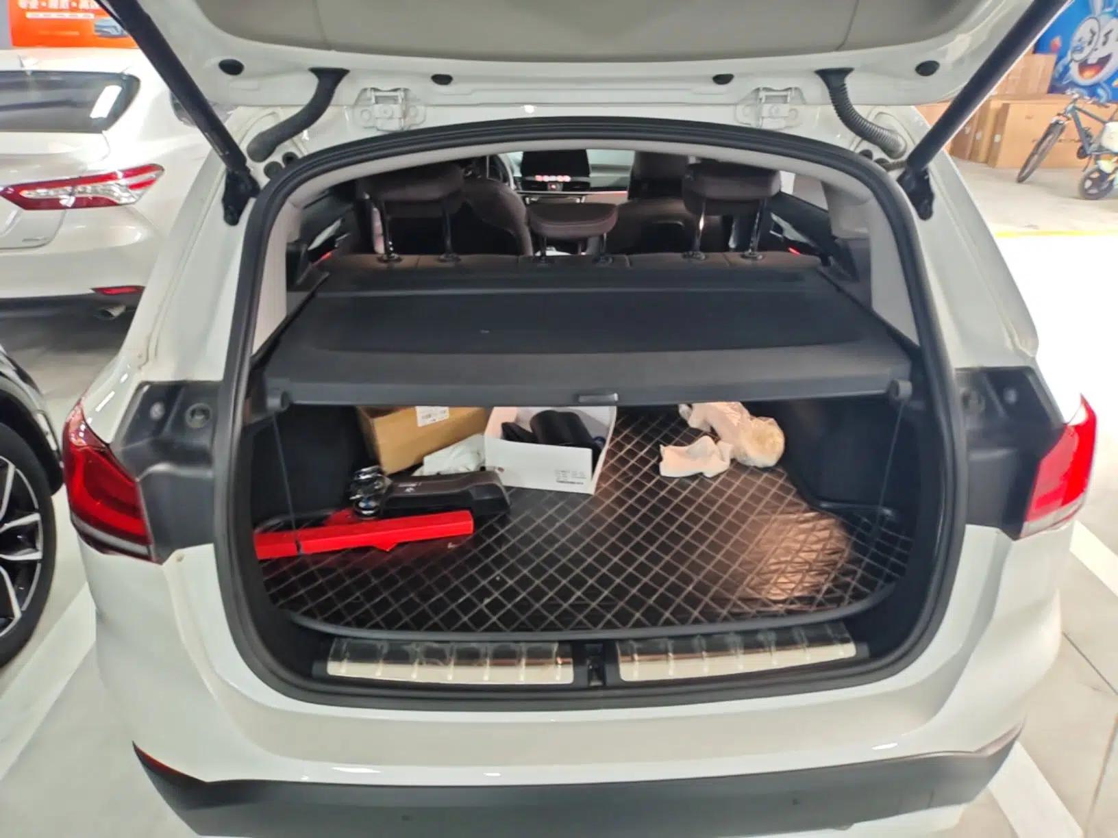 BMW X1 2020 sDrive25Li Leading Model — миниатюра 22