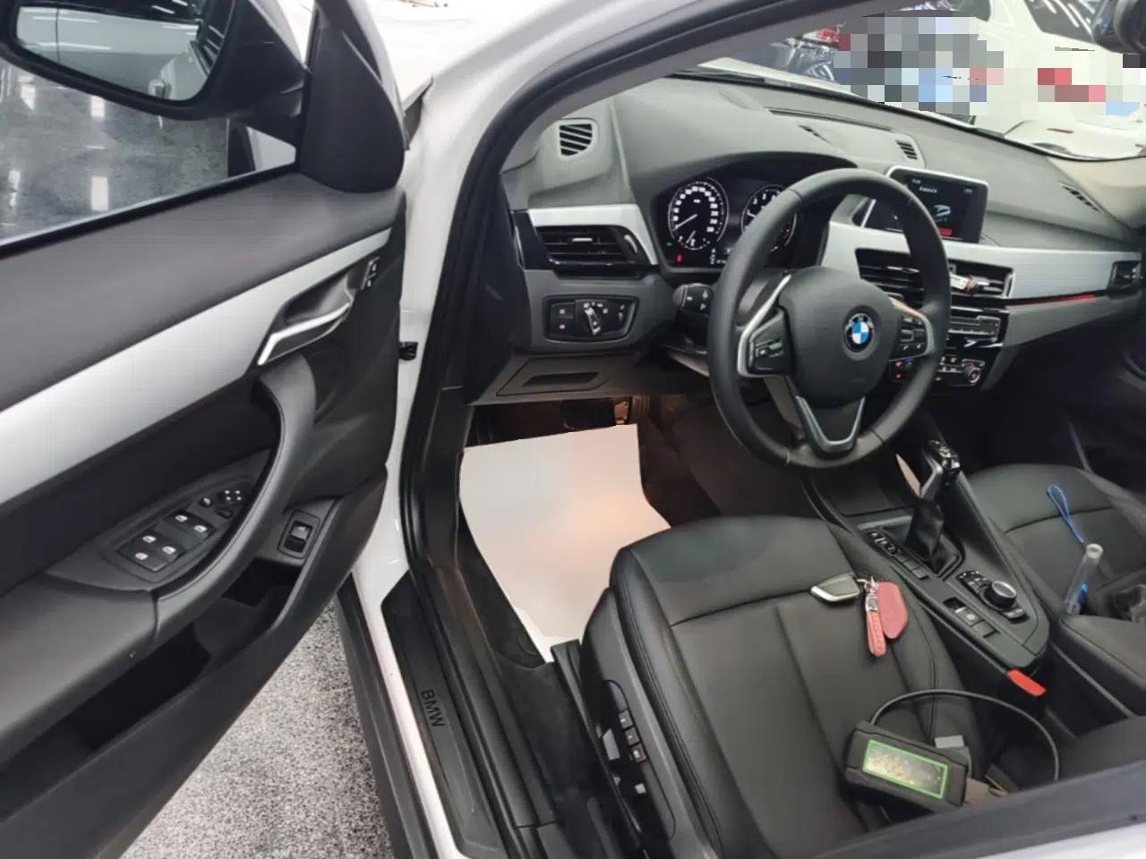 BMW X1 2019 sDrive20Li Leading Model — миниатюра 18