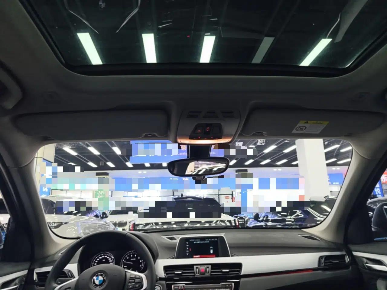BMW X1 2019 sDrive20Li Leading Model — миниатюра 21