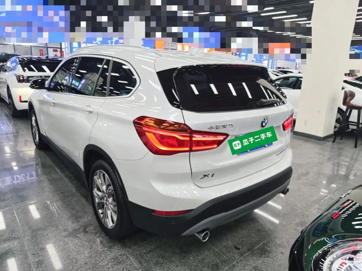 BMW X1 2019 sDrive20Li Leading Model — миниатюра 4