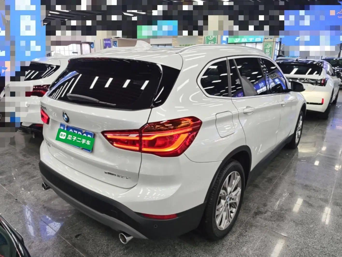BMW X1 2019 sDrive20Li Leading Model — миниатюра 6