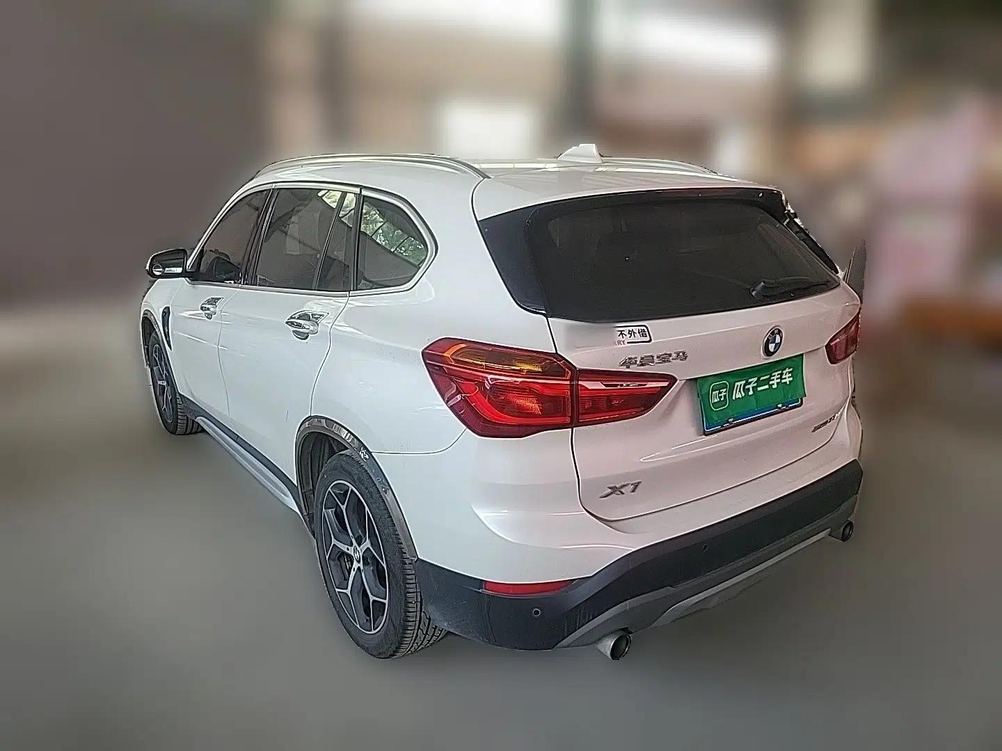 BMW X1 2018 xDrive20Li Luxury Edition — миниатюра 4