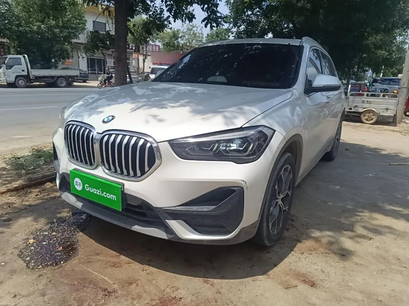 BMW X1 2020 sDrive25Li Leading Model — миниатюра 1
