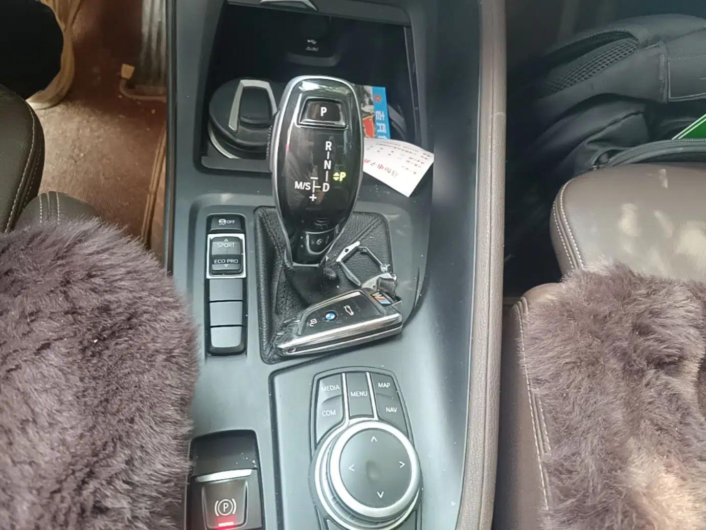 BMW X1 2020 sDrive25Li Leading Model — миниатюра 16