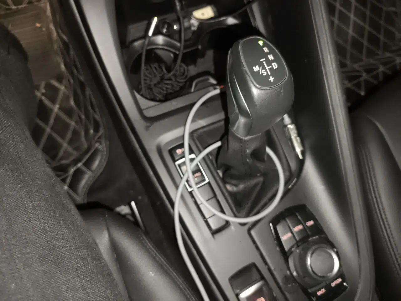 BMW X1 2019 sDrive20Li Leading Model — миниатюра 14
