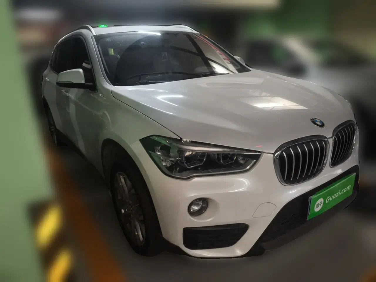 BMW X1 2019 sDrive20Li Leading Model — миниатюра 3