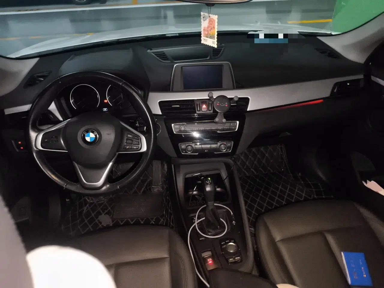 BMW X1 2019 sDrive20Li Leading Model — миниатюра 9