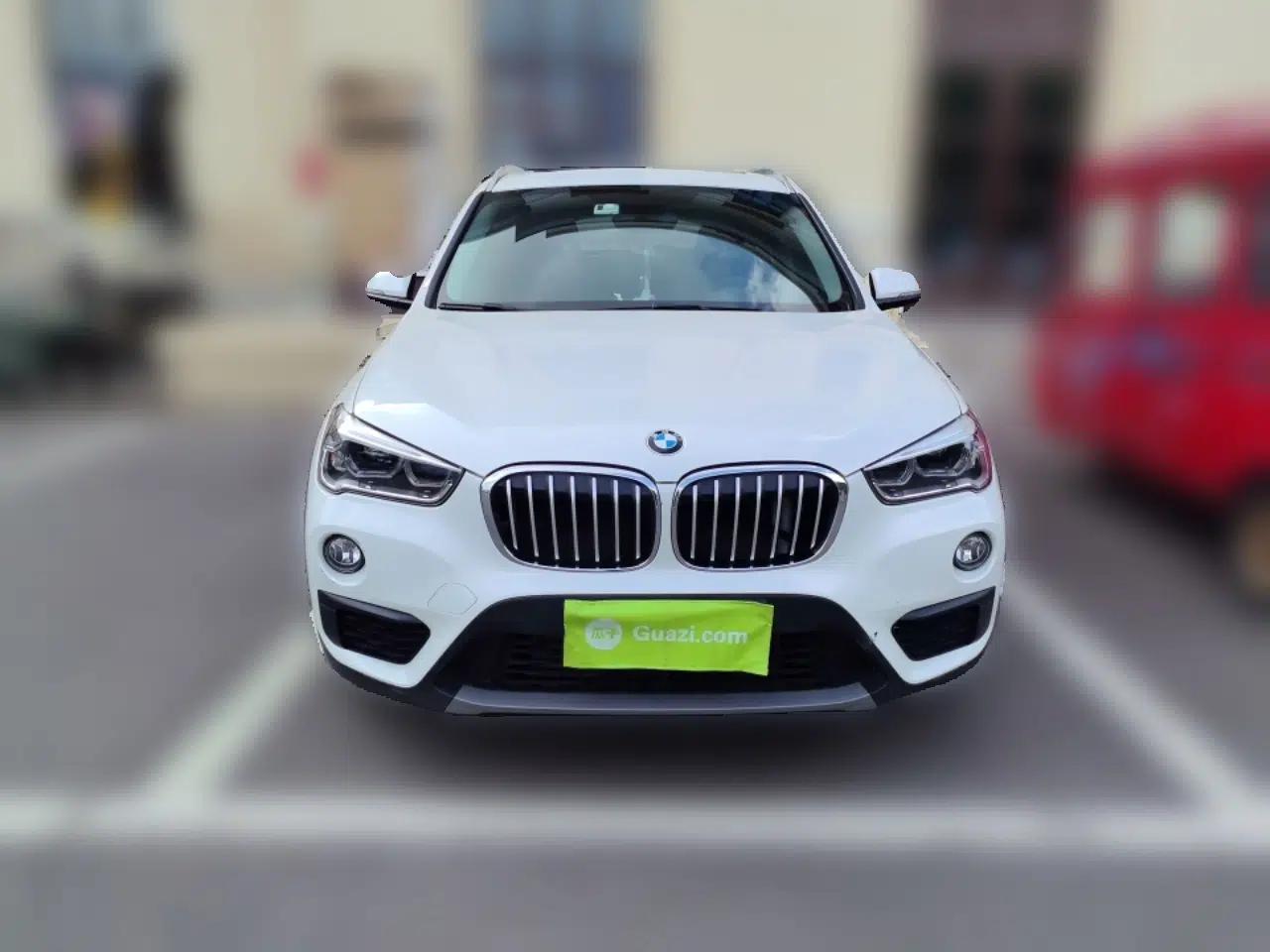 BMW X1 2019 sDrive20Li Leading Model — миниатюра 2