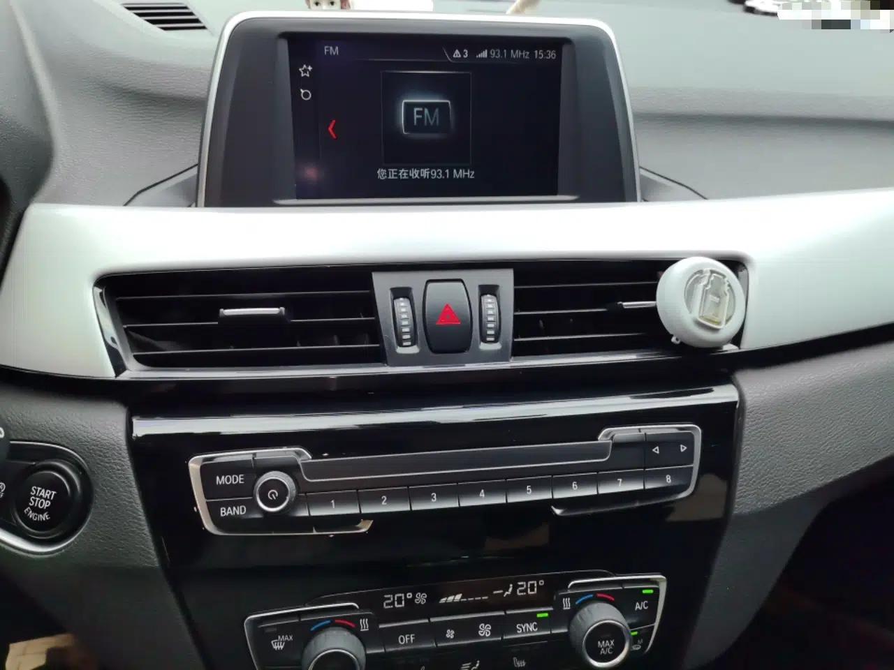 BMW X1 2019 sDrive20Li Leading Model — миниатюра 13