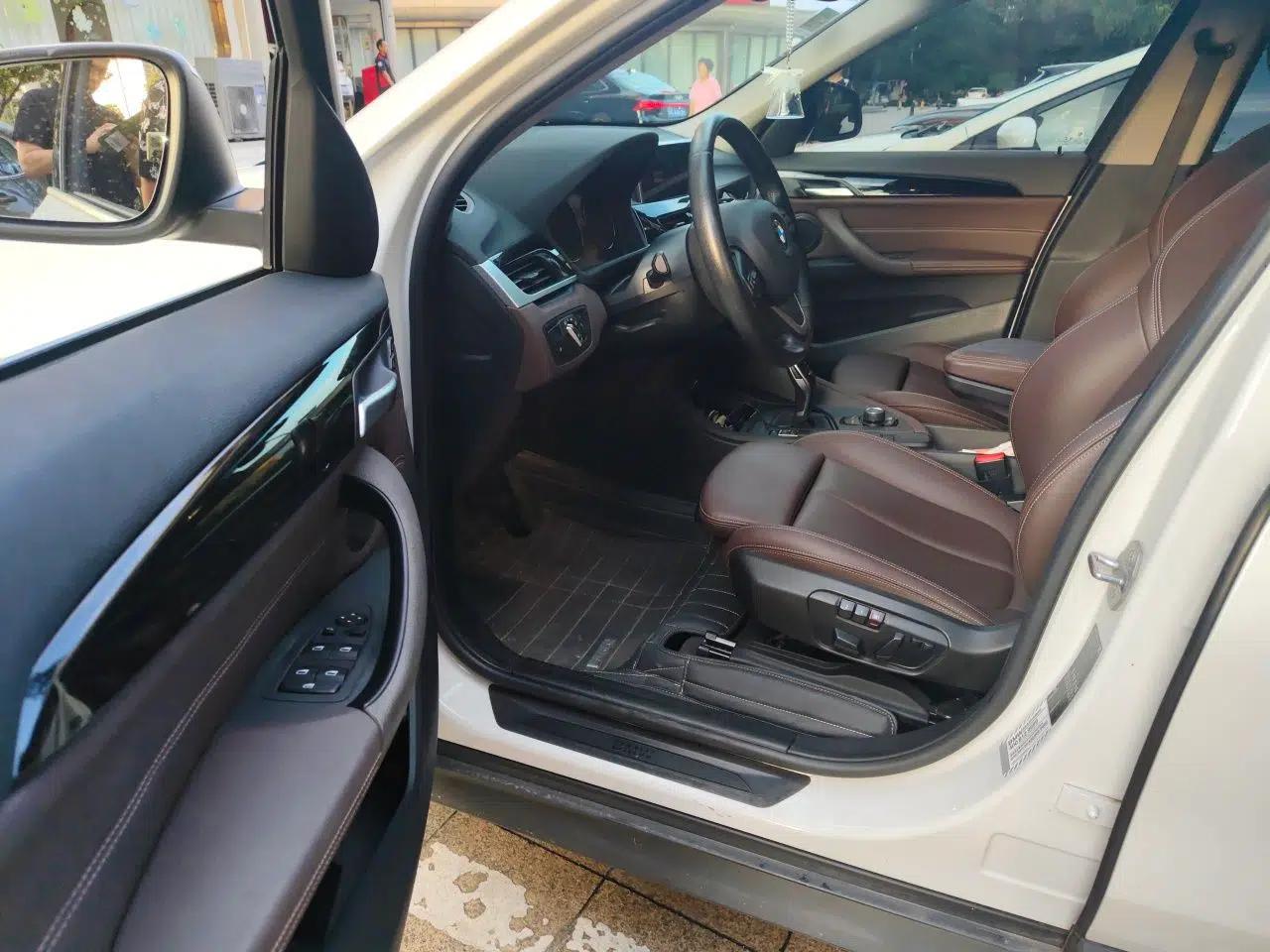 BMW X1 2020 sDrive20Li Fashion Model — миниатюра 16
