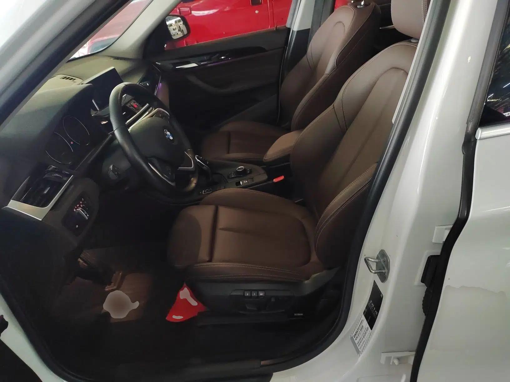 BMW X1 2020 sDrive20Li Fashion Model — миниатюра 17