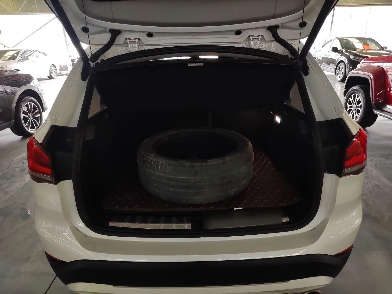 BMW X1 2020 sDrive20Li Fashion Model — миниатюра 22