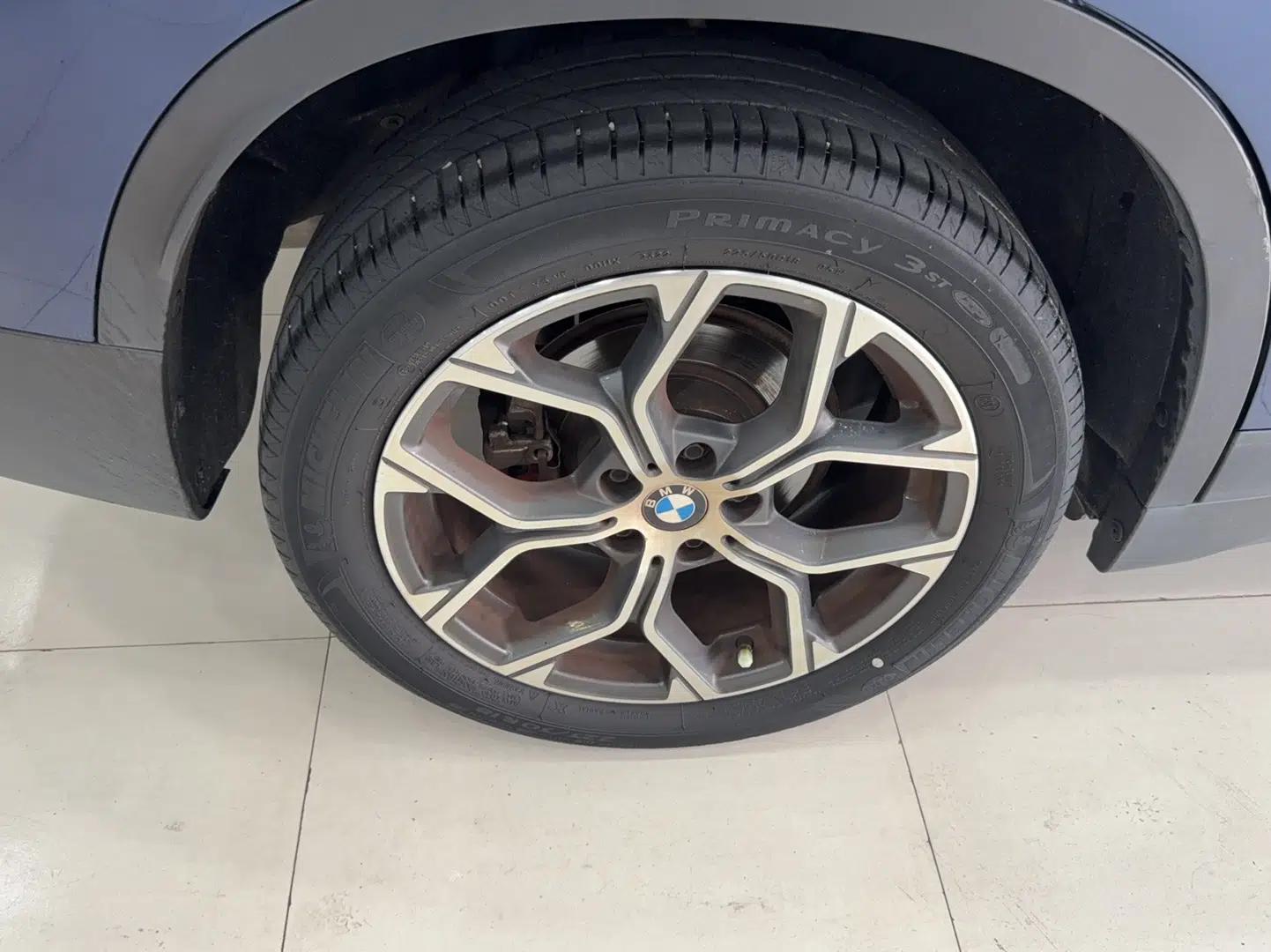 BMW X1 2022 sDrive25Li Leading Model — миниатюра 14