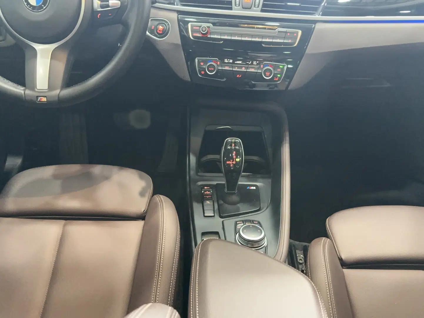 BMW X1 2022 sDrive25Li Leading Model — миниатюра 30