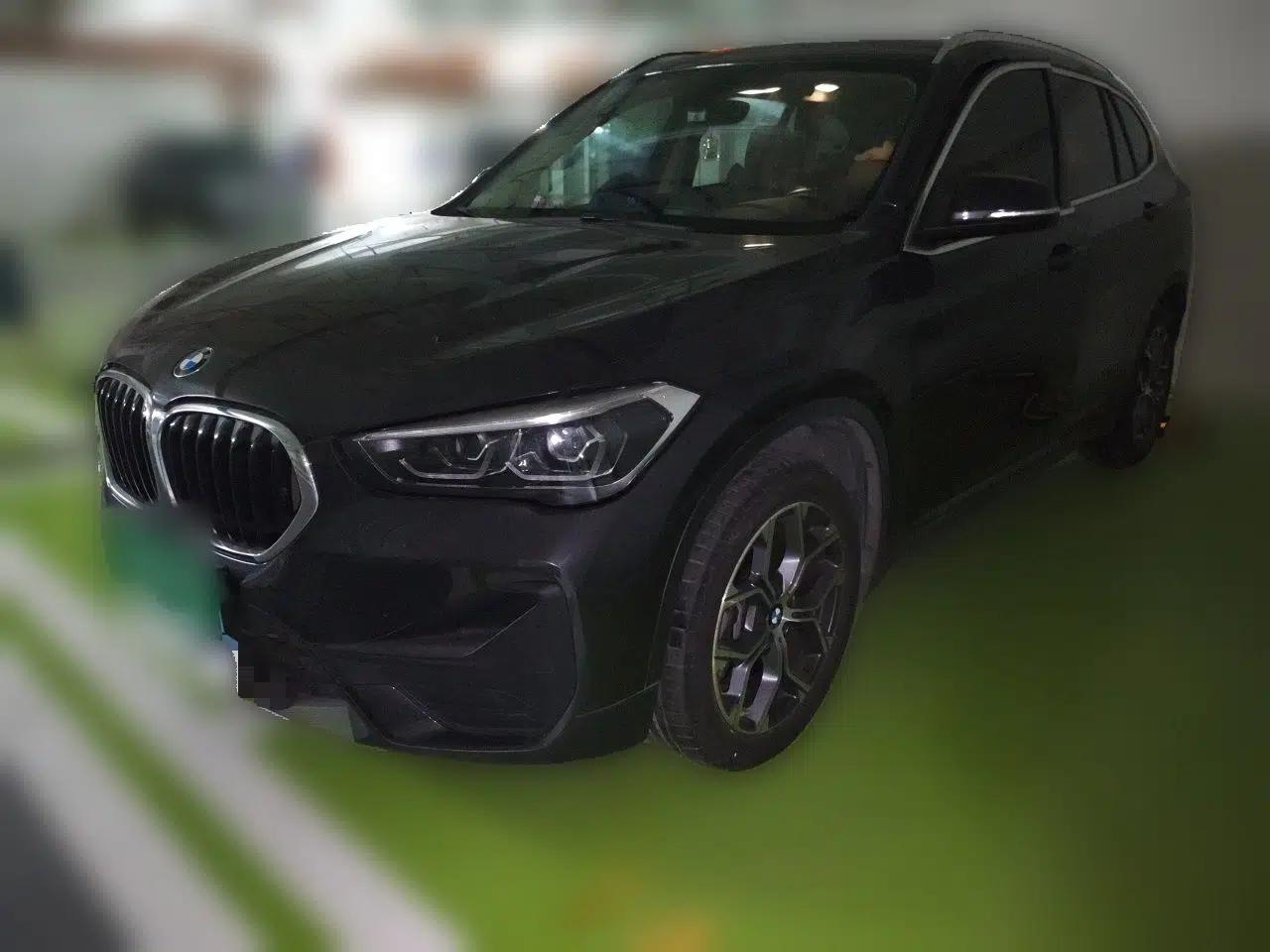 BMW X1 2021 sDrive25Li Leading Model — миниатюра 1