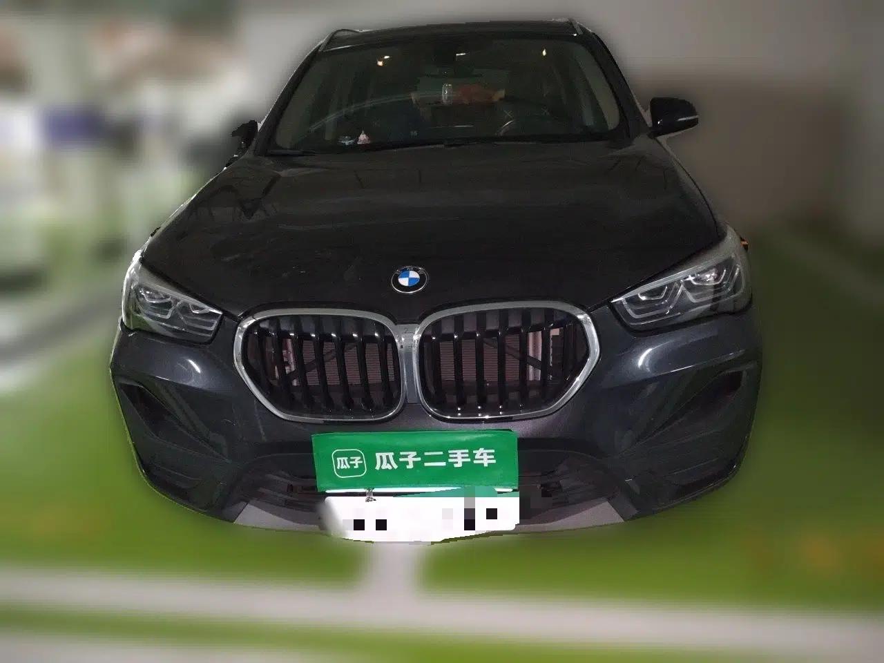 BMW X1 2021 sDrive25Li Leading Model — миниатюра 2