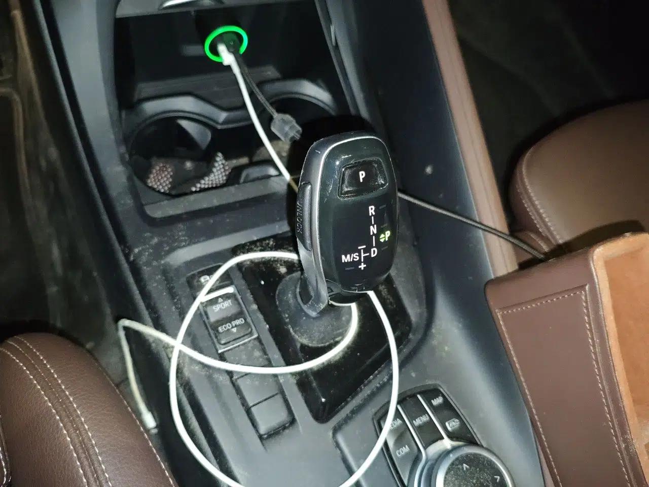 BMW X1 2021 sDrive25Li Leading Model — миниатюра 14