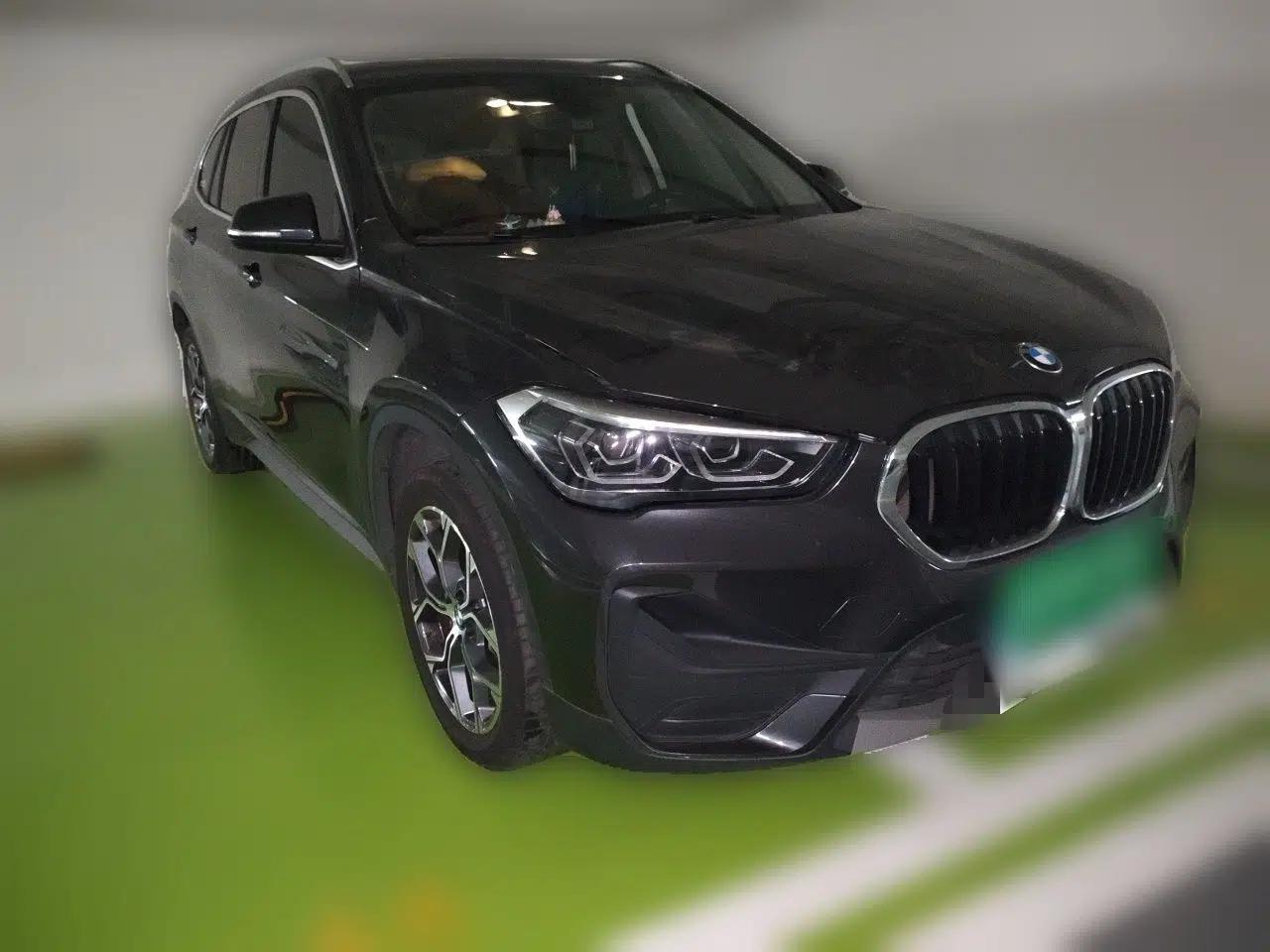 BMW X1 2021 sDrive25Li Leading Model — миниатюра 3