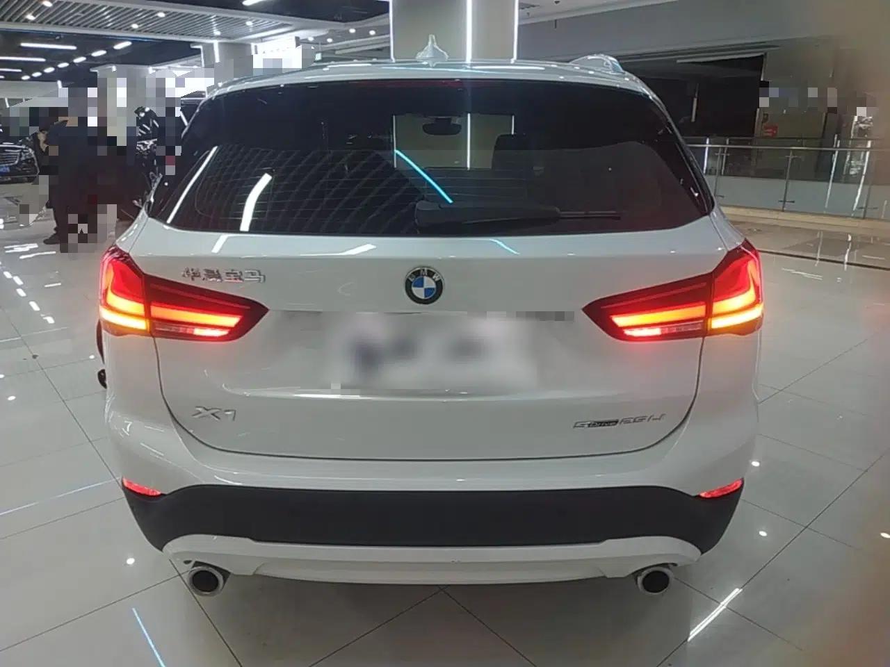 BMW X1 2021 sDrive25Li Leading Model — миниатюра 5