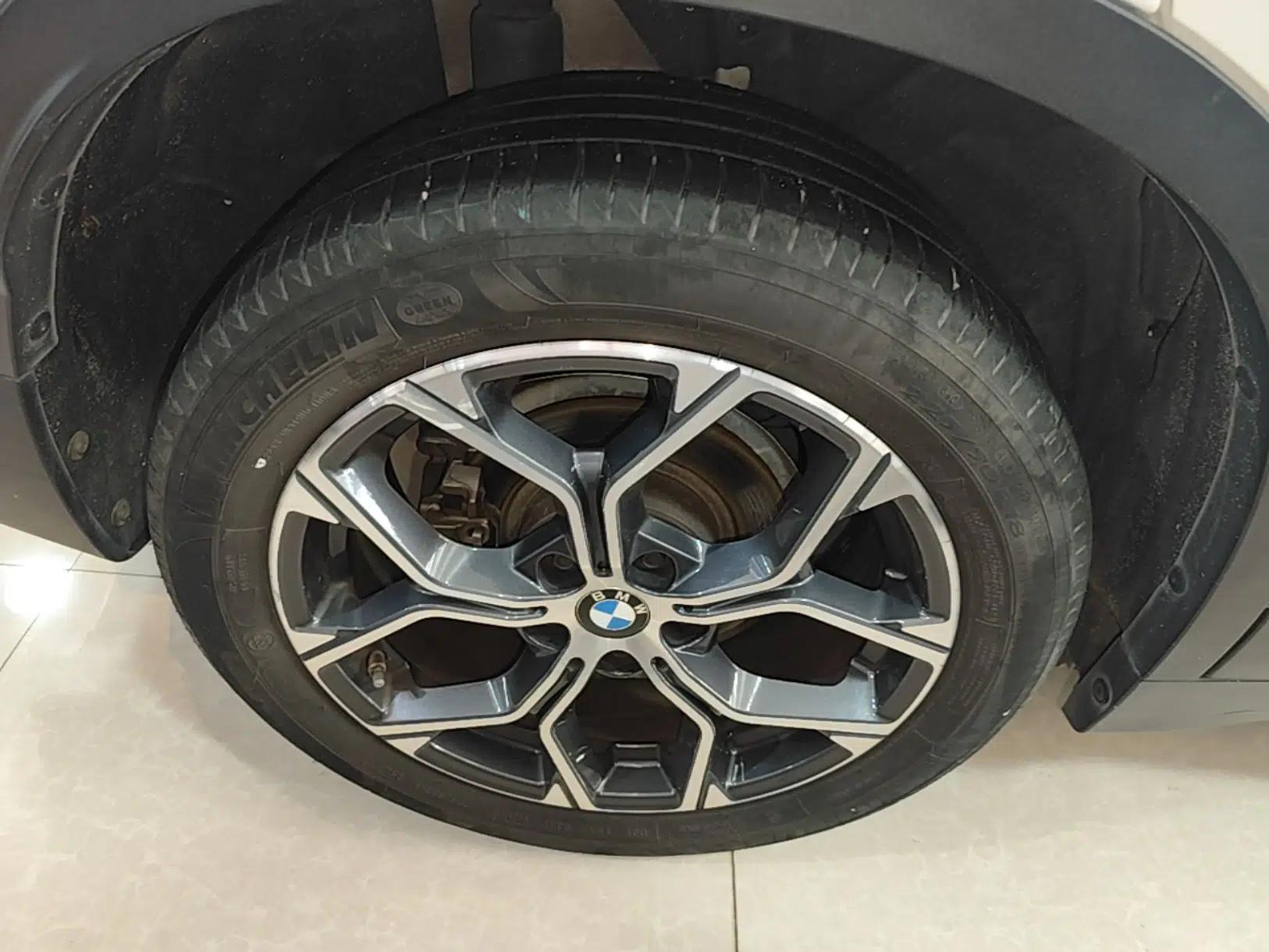 BMW X1 2022 sDrive25Li Leading Model — миниатюра 16