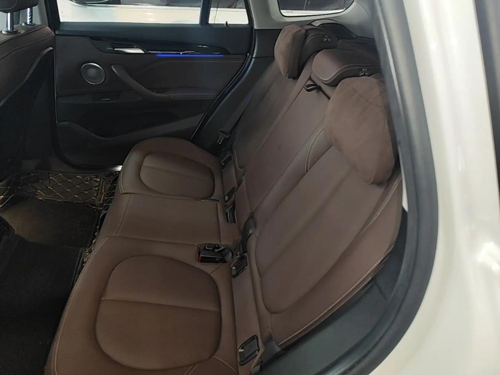 BMW X1 2022 sDrive25Li Leading Model — миниатюра 25