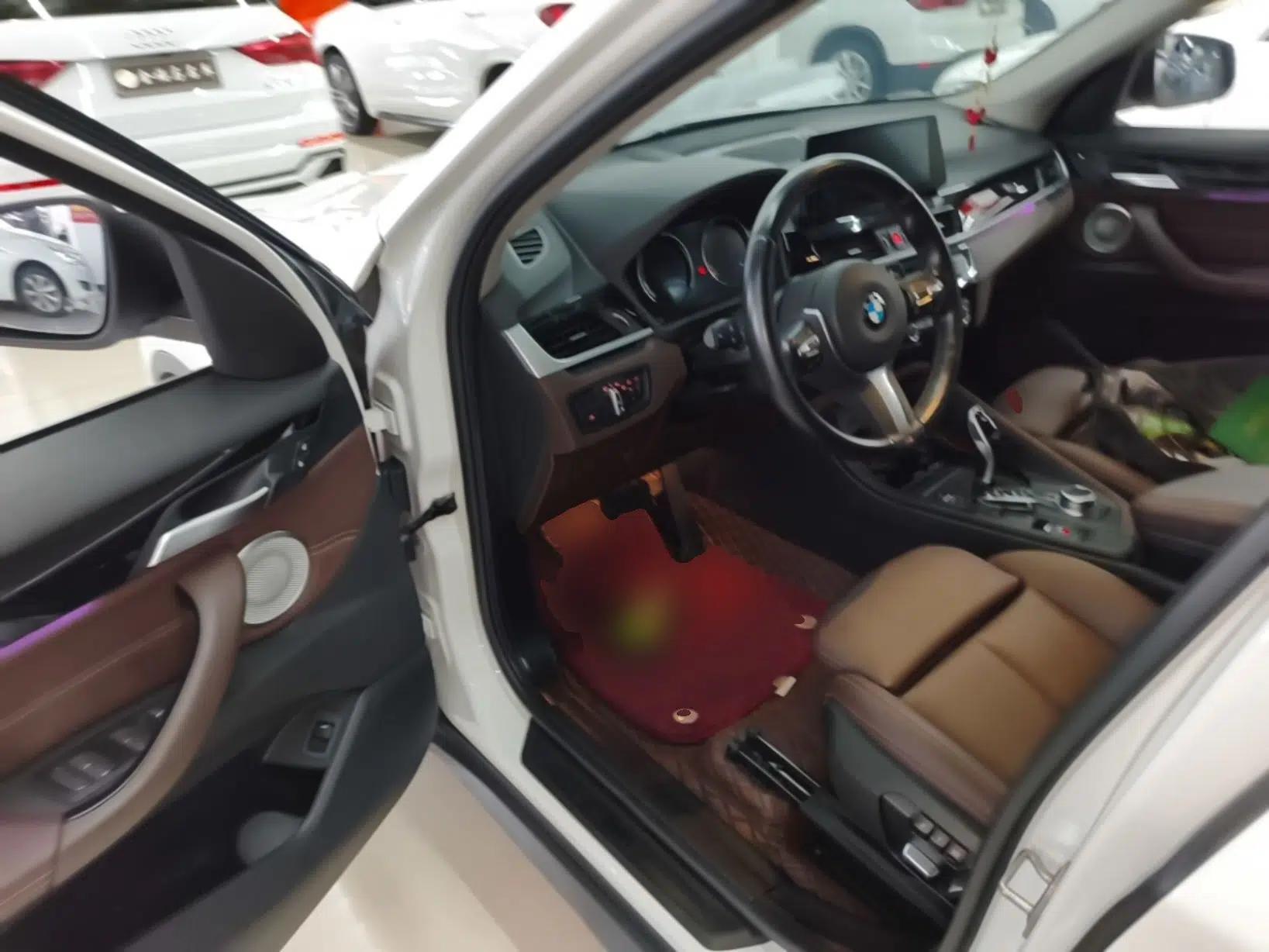 BMW X1 2021 Restyled sDrive25Li Leading Edition — миниатюра 18