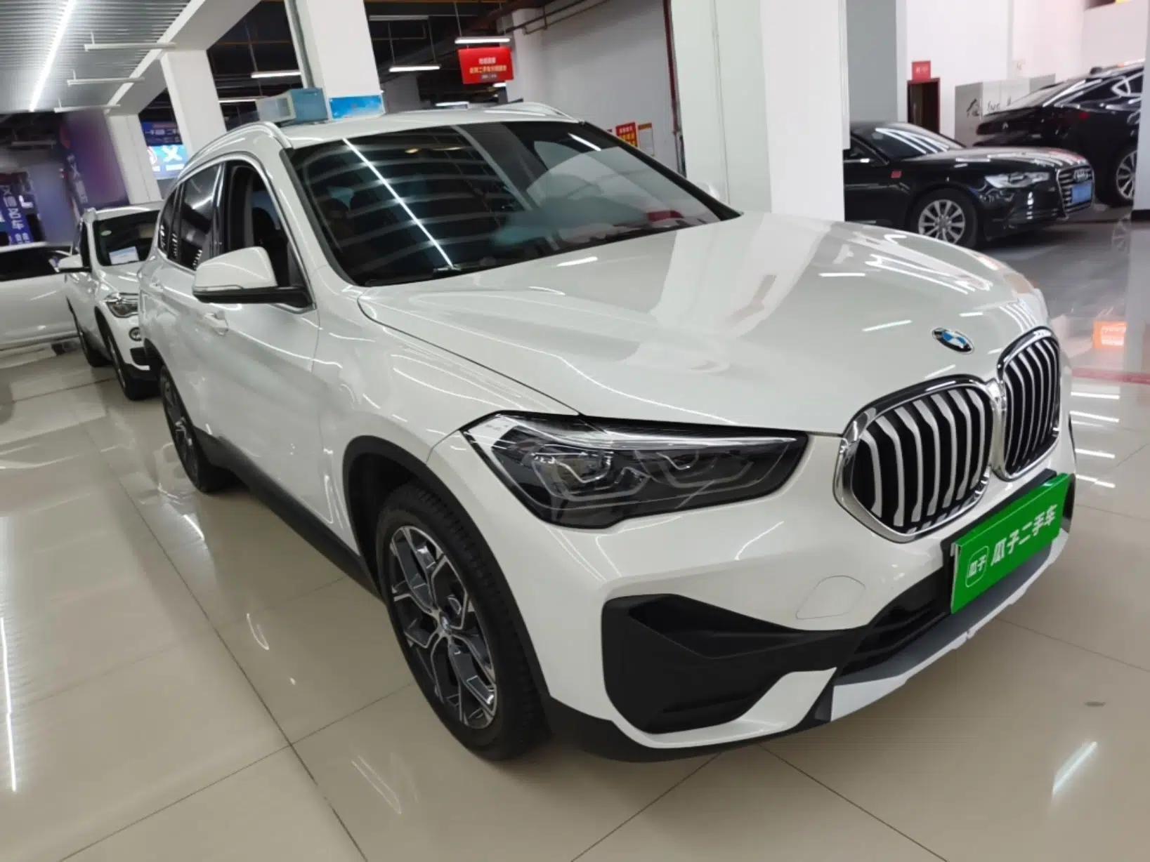 BMW X1 2021 Restyled sDrive25Li Leading Edition — миниатюра 3