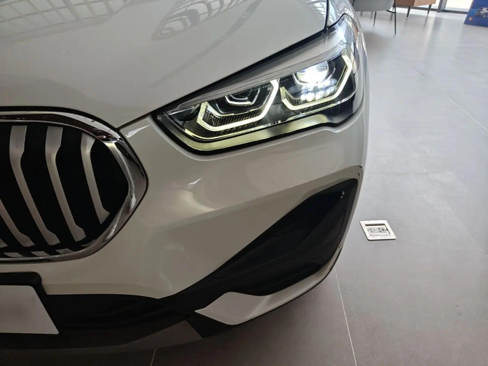 BMW X1 2021 Restyled sDrive25Li Leading Edition — миниатюра 8