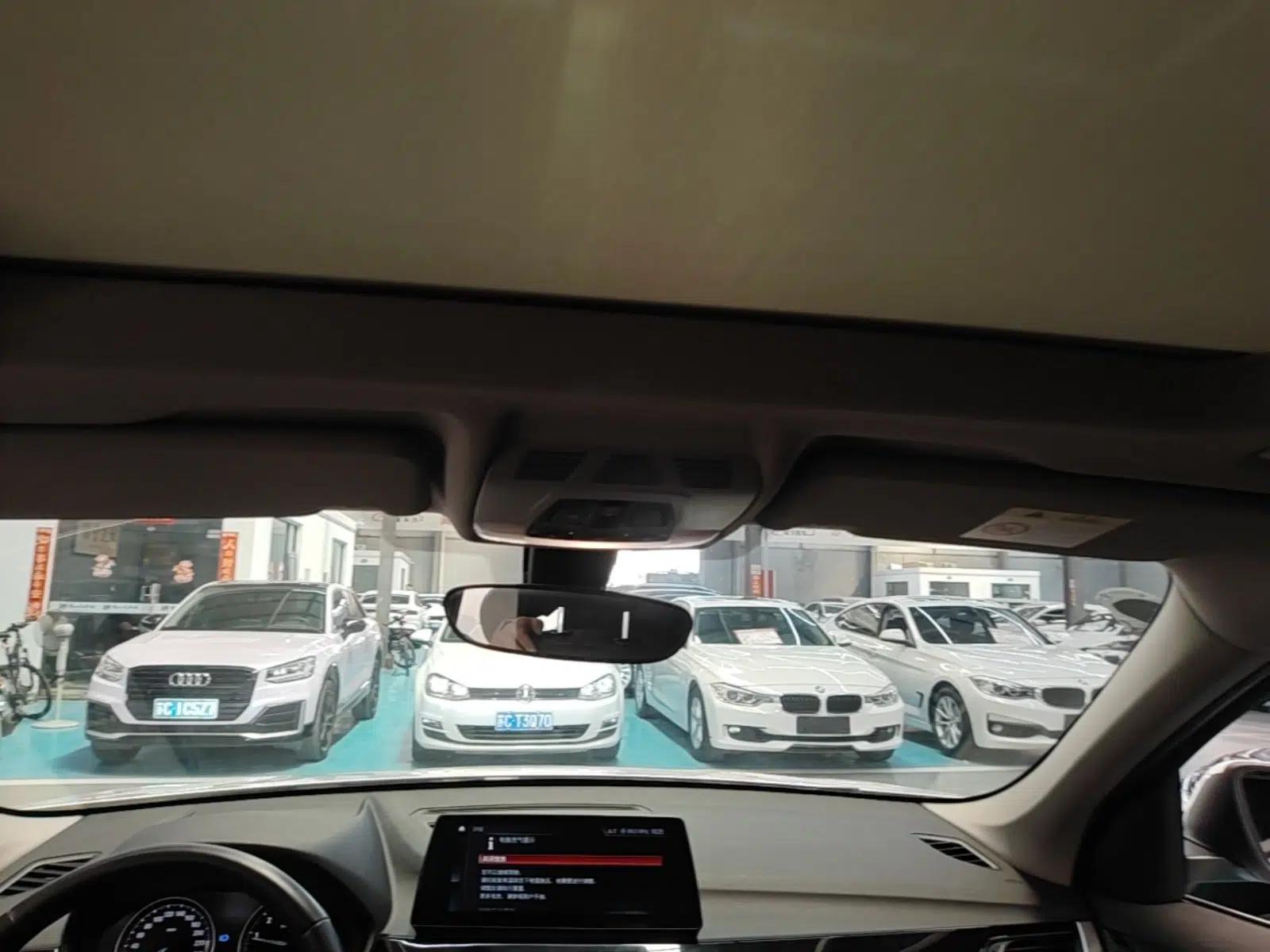 BMW X1 2022 sDrive25Li Leading Model — миниатюра 21