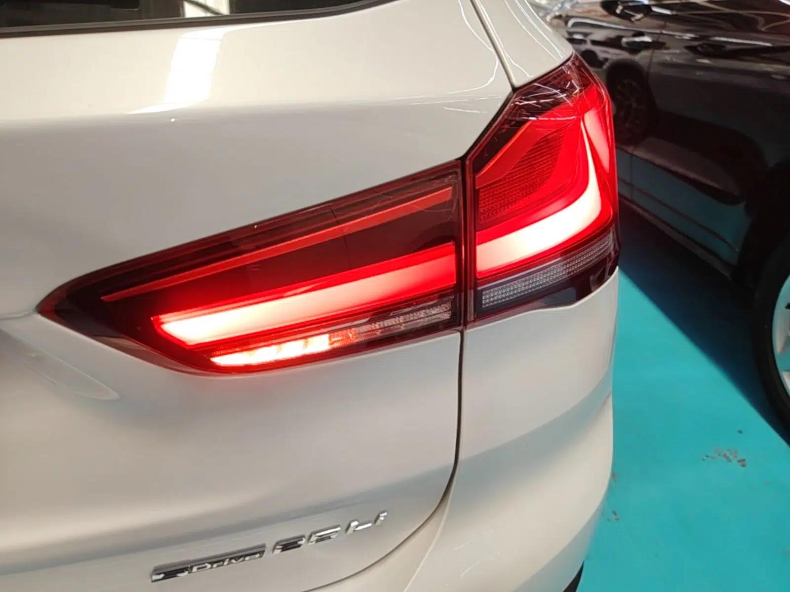 BMW X1 2022 sDrive25Li Leading Model — миниатюра 9