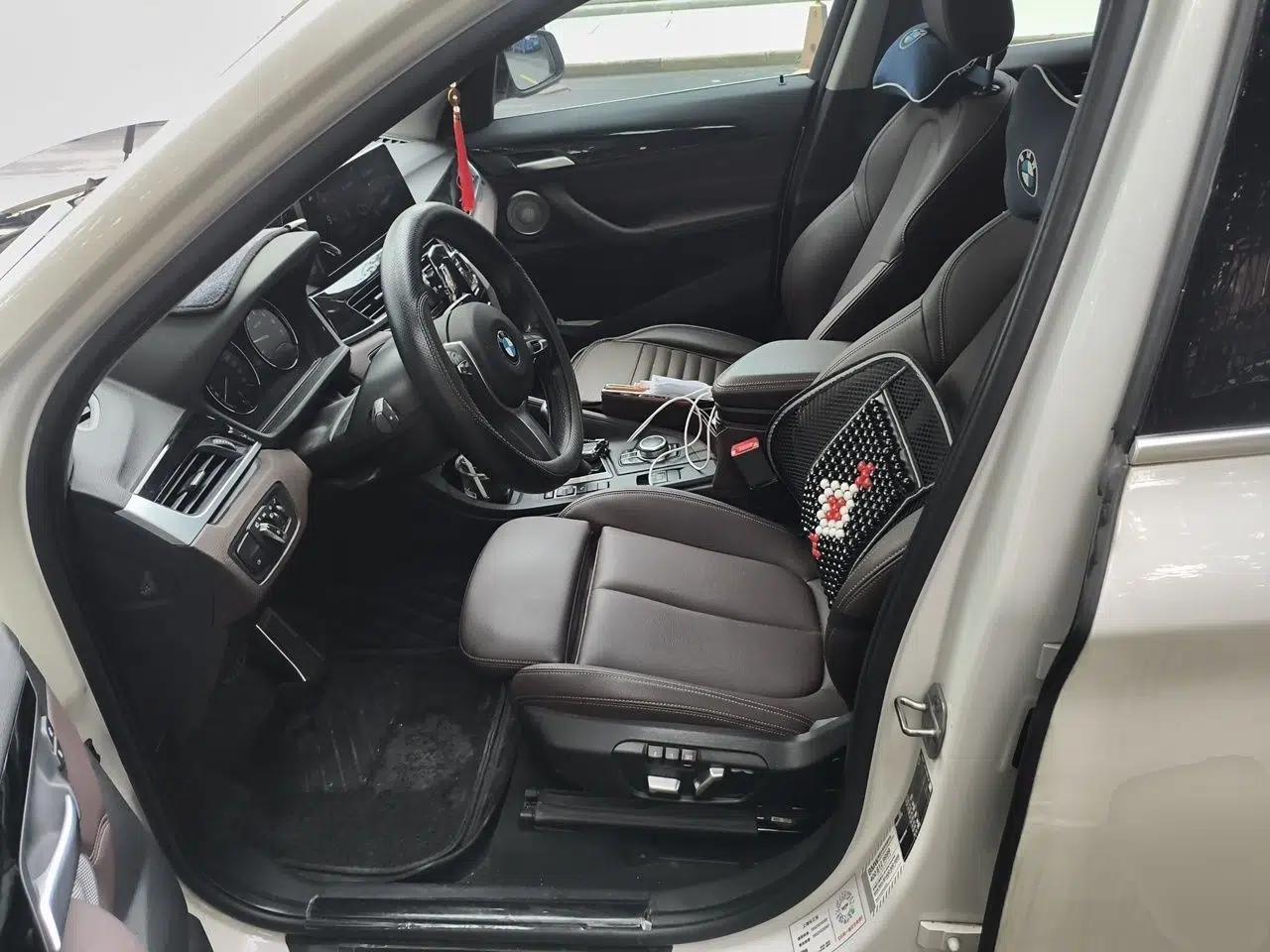 BMW X1 2022 sDrive25Li Leading Model — миниатюра 15