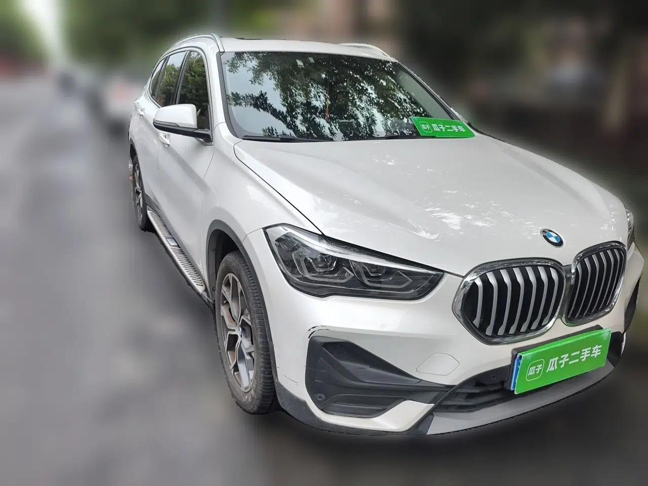 BMW X1 2022 sDrive25Li Leading Model — миниатюра 3
