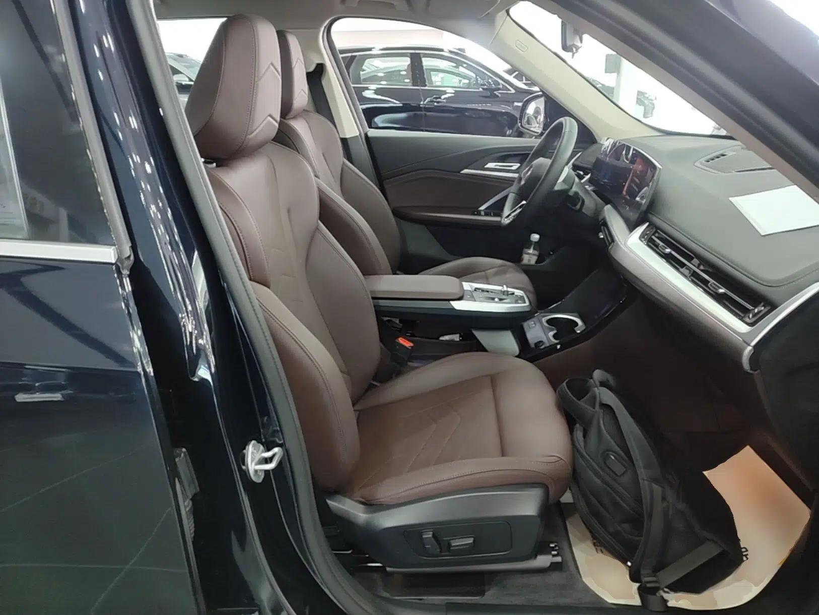 BMW X1 2024 sDrive25Li M Sport Package — миниатюра 19