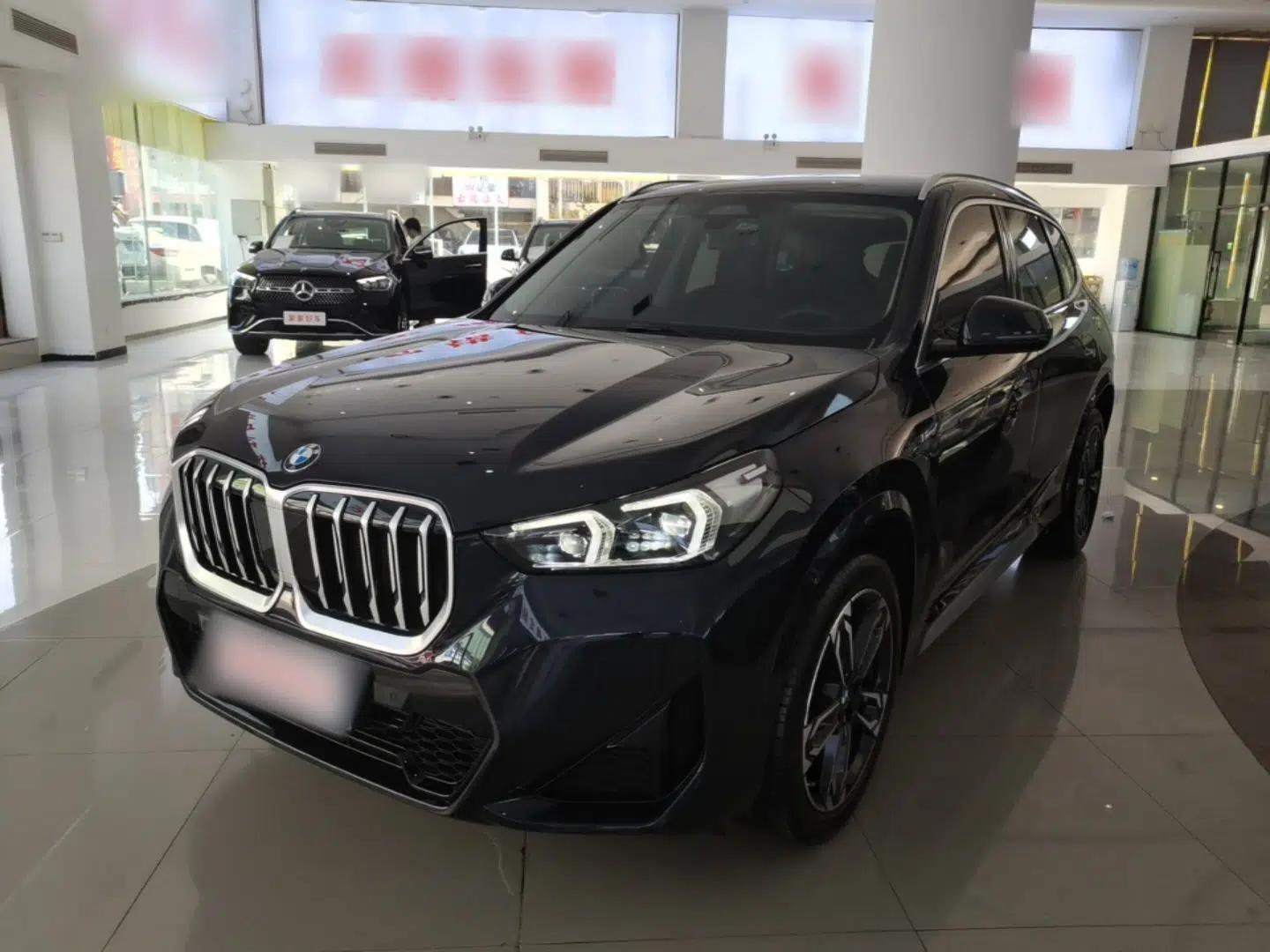 BMW X1 2023 sDrive25Li M Sport Package — миниатюра 1