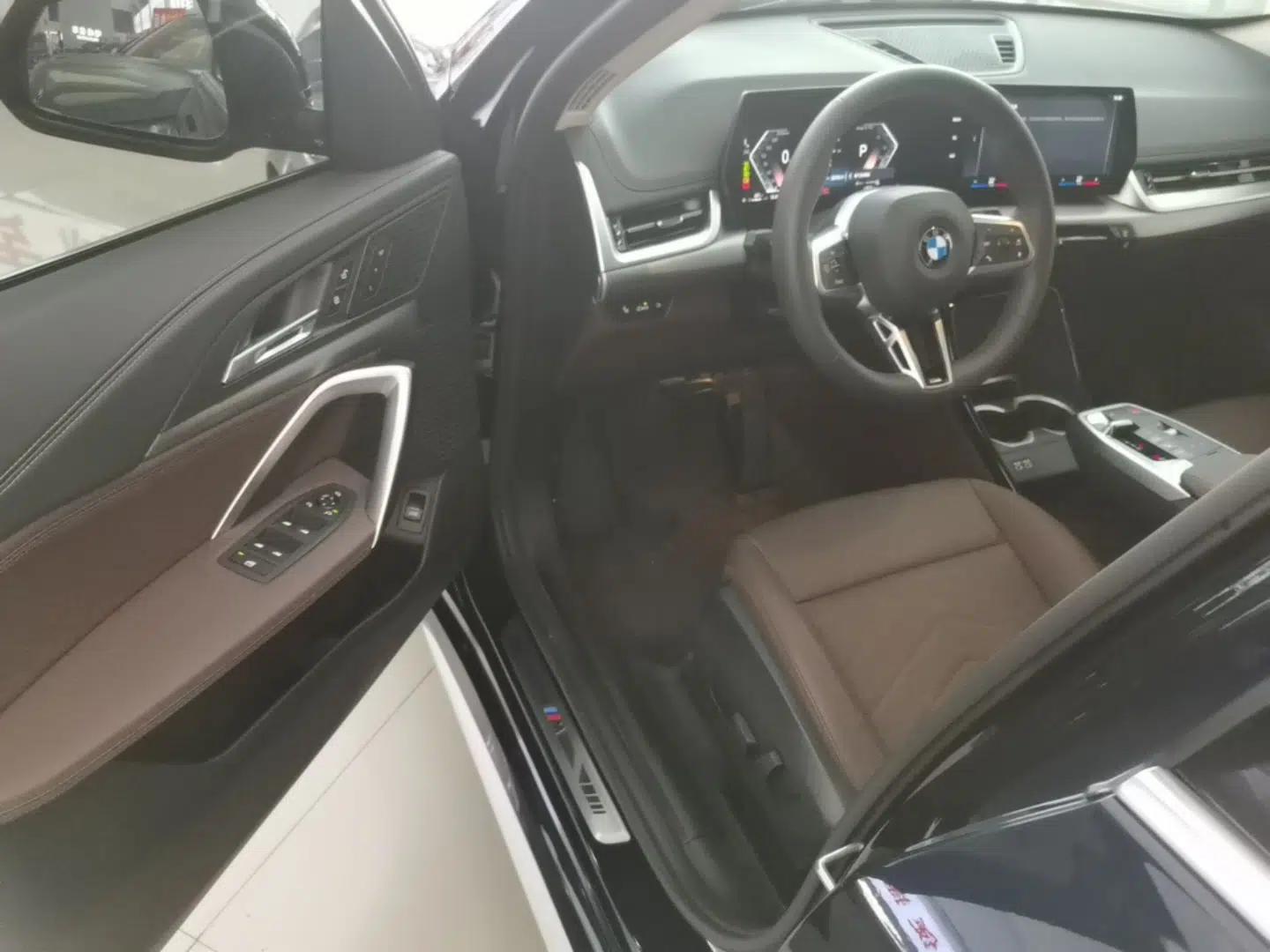BMW X1 2023 sDrive25Li M Sport Package — миниатюра 18
