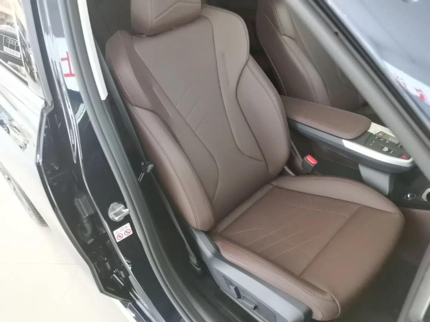 BMW X1 2023 sDrive25Li M Sport Package — миниатюра 19