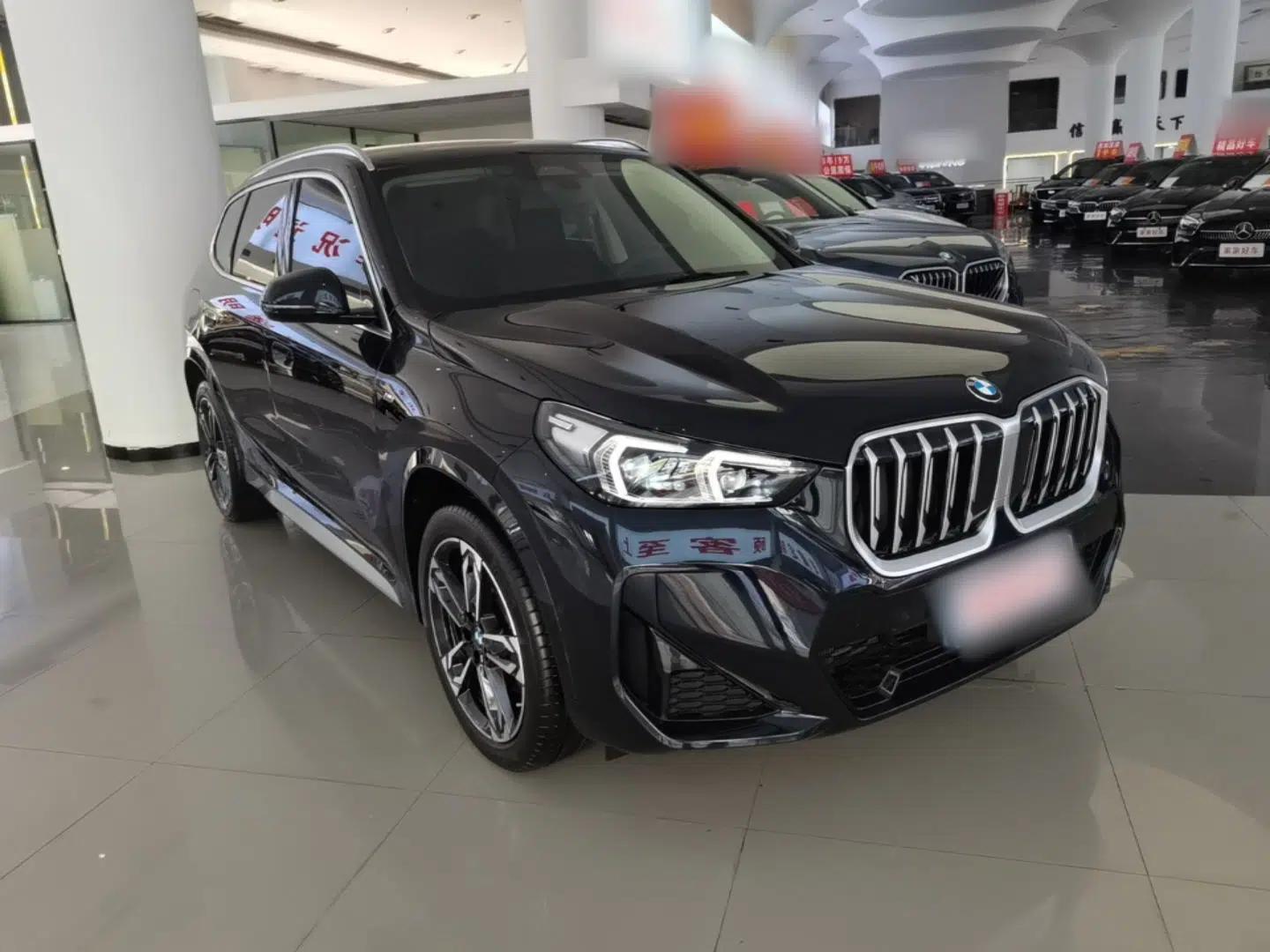 BMW X1 2023 sDrive25Li M Sport Package — миниатюра 3