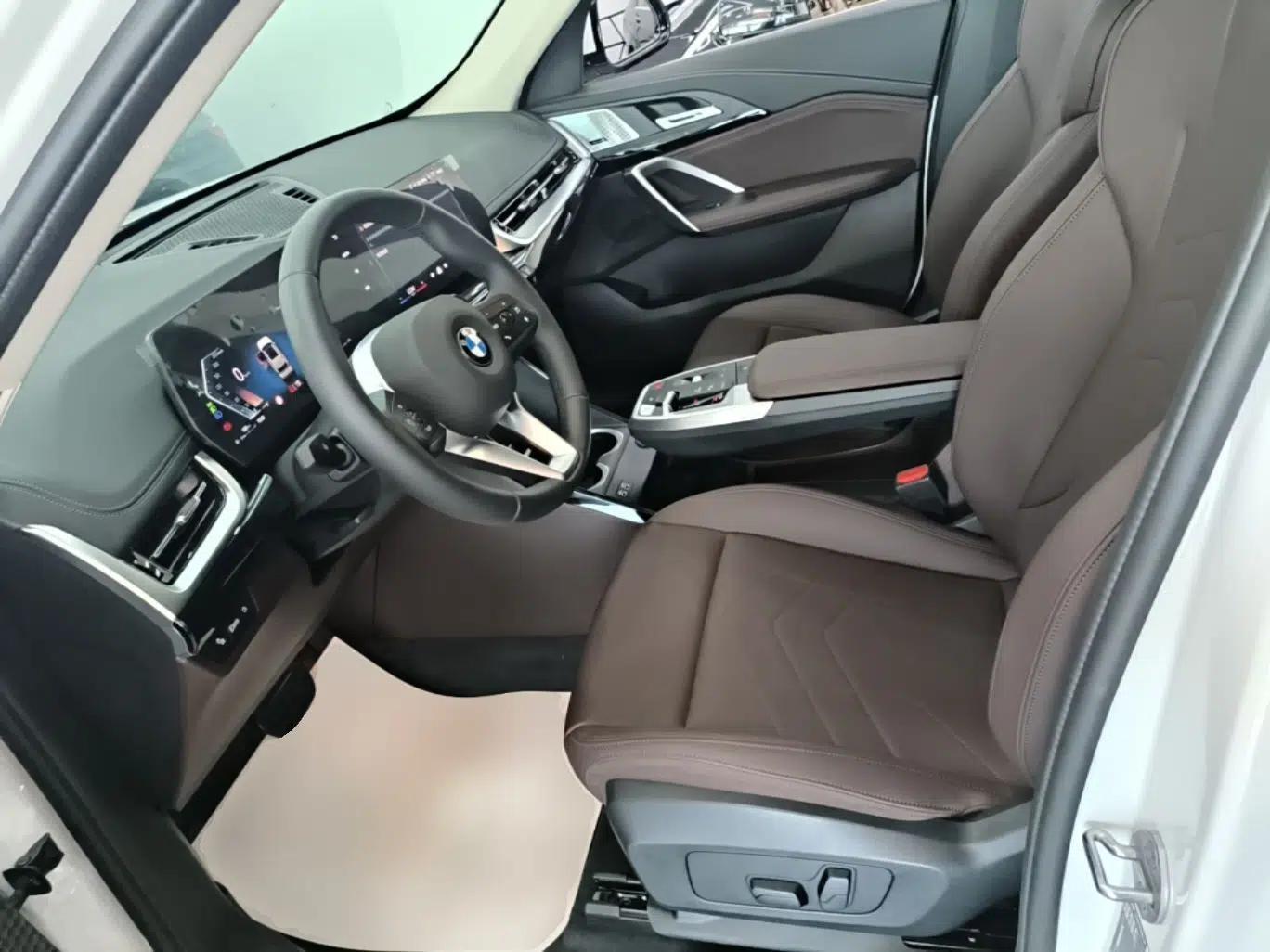 BMW X1 2024 sDrive25Li X Design Package — миниатюра 17