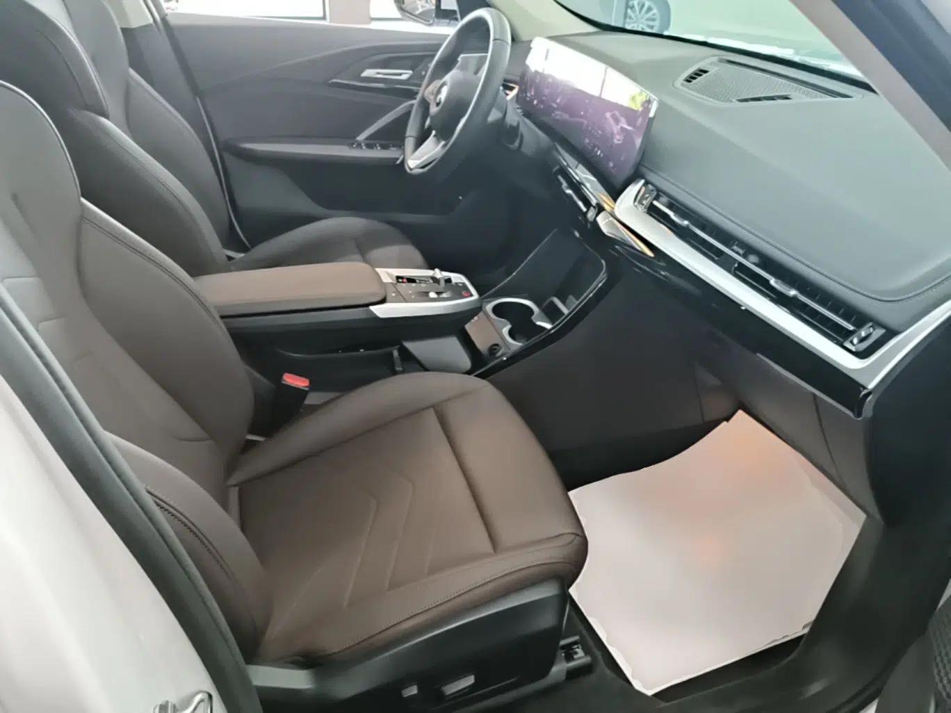 BMW X1 2024 sDrive25Li X Design Package — миниатюра 19