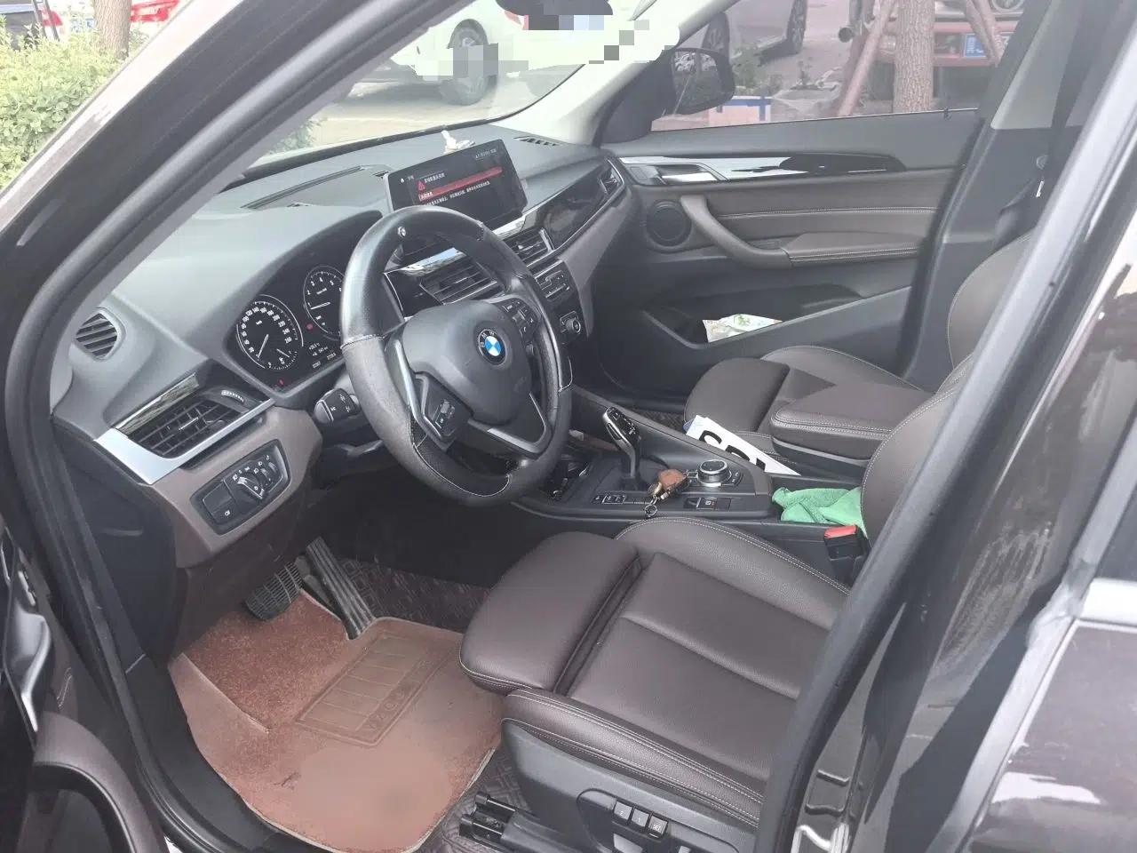 BMW X1 2020 sDrive25Li Leading Model — миниатюра 15