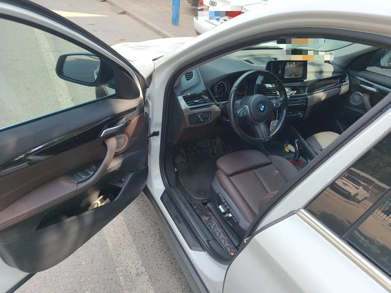 BMW X1 2022 sDrive25Li Leading Model — миниатюра 16