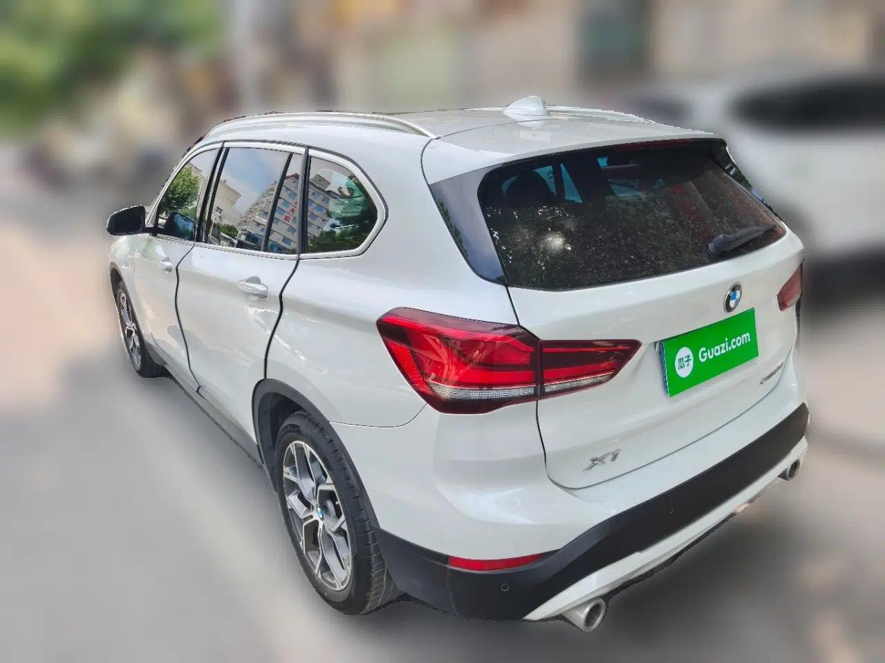 BMW X1 2022 sDrive25Li Leading Model — миниатюра 4