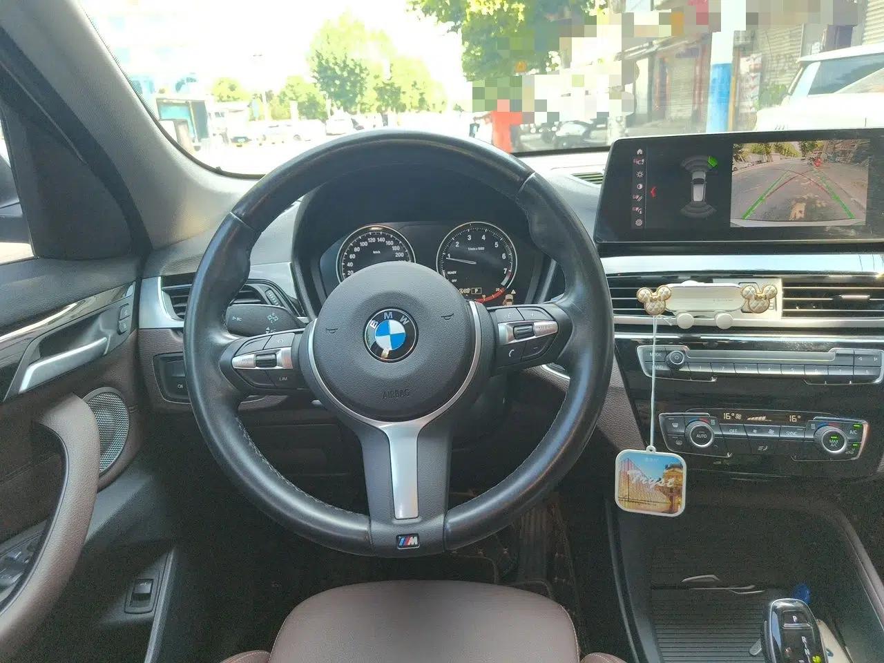 BMW X1 2022 sDrive25Li Leading Model — миниатюра 10