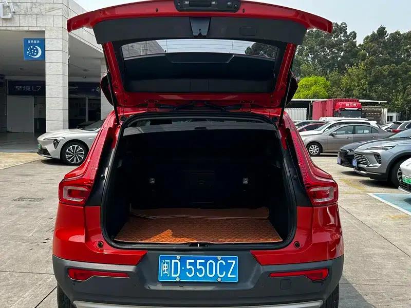 2021 Volvo XC40 T4 AWD Inscription Sport — миниатюра 19