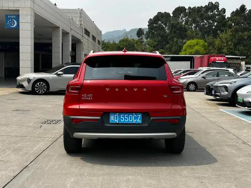 2021 Volvo XC40 T4 AWD Inscription Sport — миниатюра 4