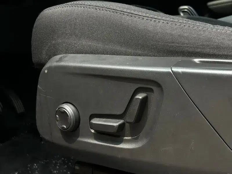 2021 Volvo XC40 T4 AWD Inscription Sport — миниатюра 8