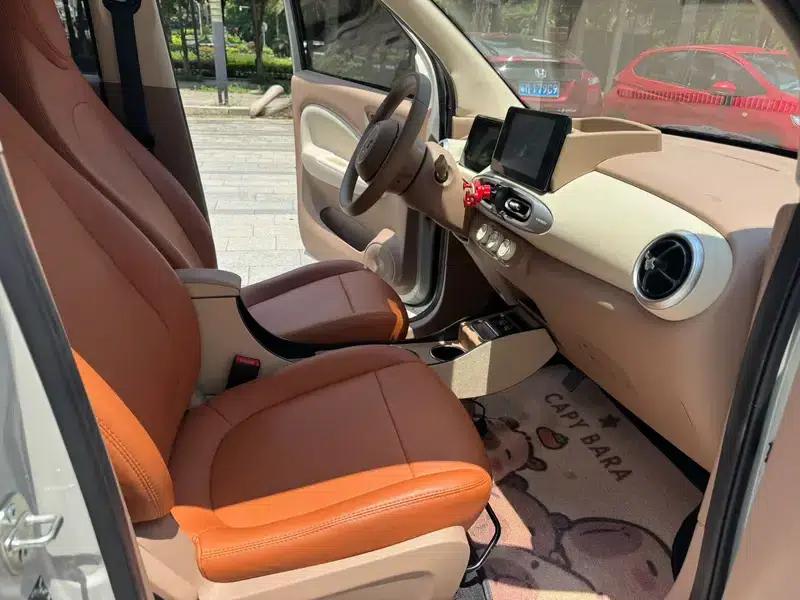 Wuling Hongguang MINIEV 2025 Model, 205km/h, Lithium Iron Phosphate, Four-Door Version, Premium+ Edition — миниатюра 5