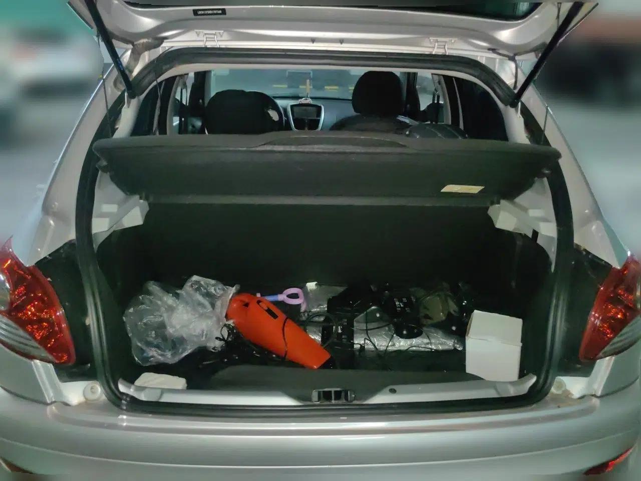 Peugeot 207 2011 Hatchback 1.4L Manual Yule Edition — миниатюра 19